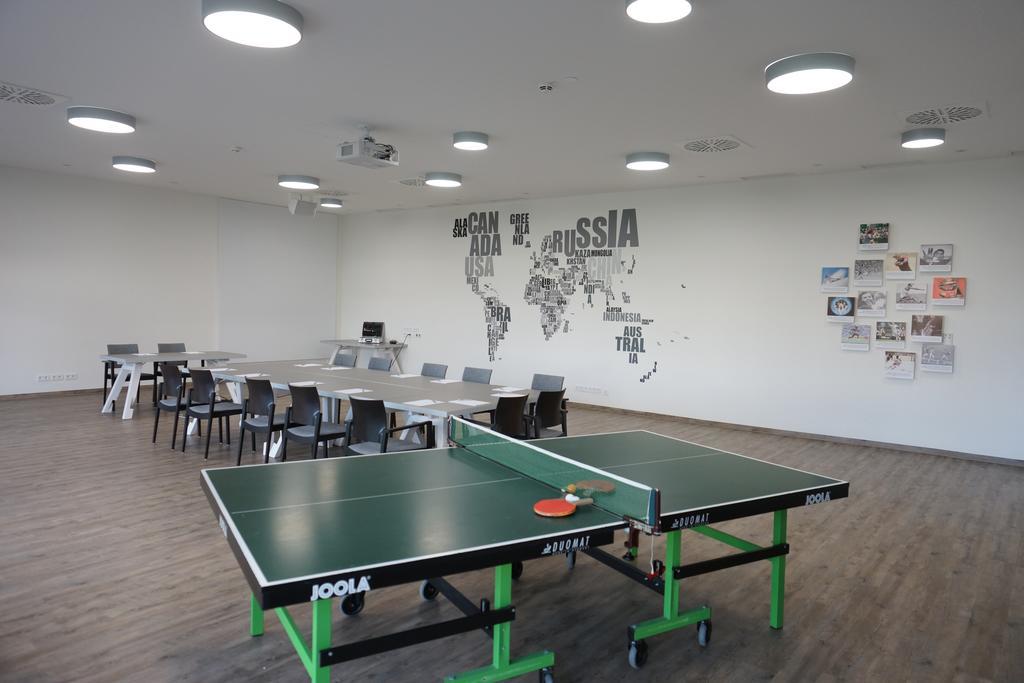 Sport- & Seminarhotel Glockenspitze Altenkirchen  Esterno foto